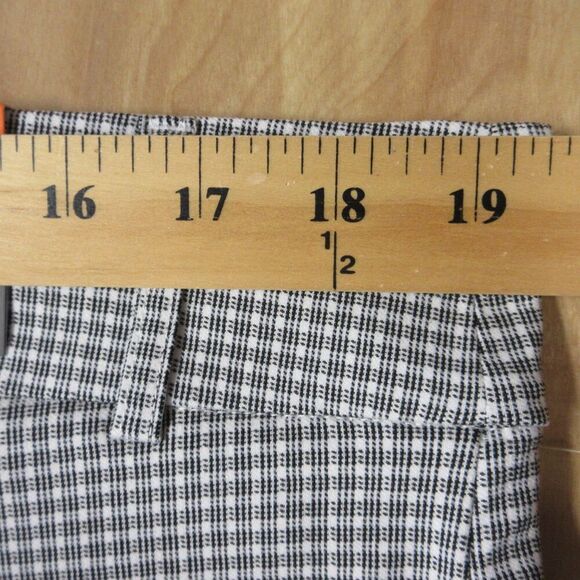 HILARY RADLEY Plaid Tummy Control Ankle Pants XXL (20) White Black Crop 2XL NWT - Picture 11 of 12